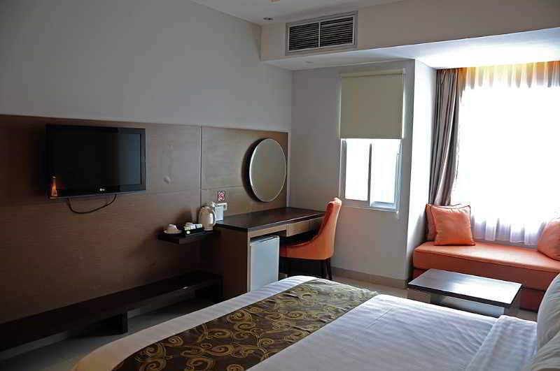 Lorin New Kuta Hotel Pecatu Eksteriør billede